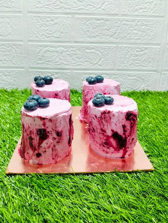 Blue Berry Slice Cake view 2