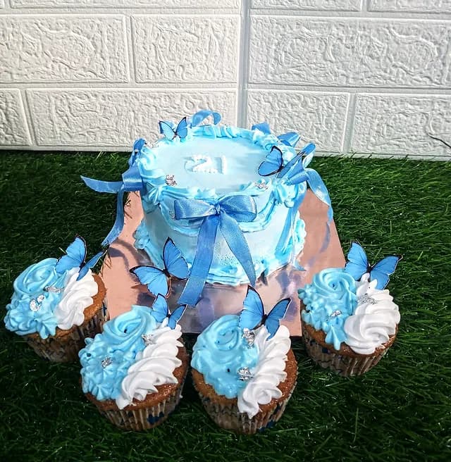 Blue Bow Cake view 2