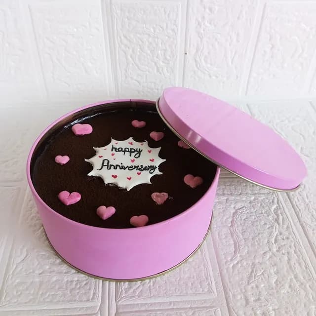Chocolate Tin Cake view 2