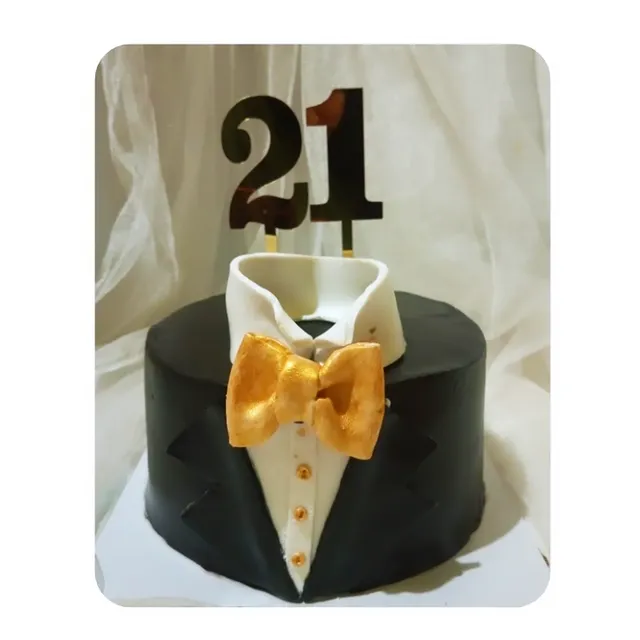 Coat Design Cake view 2
