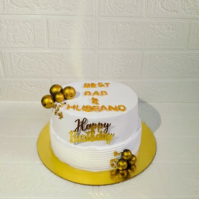 Golden Cream Cake view 3