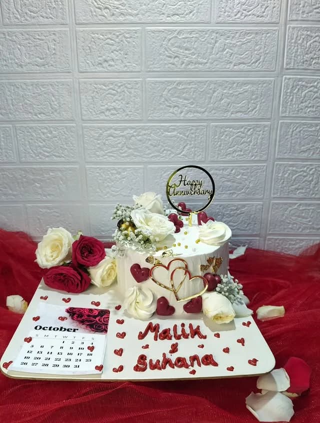 Modern Design Anniversary Cake view 3